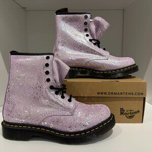 Sz 9 women's/Sz 8 men's Dr. Martens - Lilac Suede